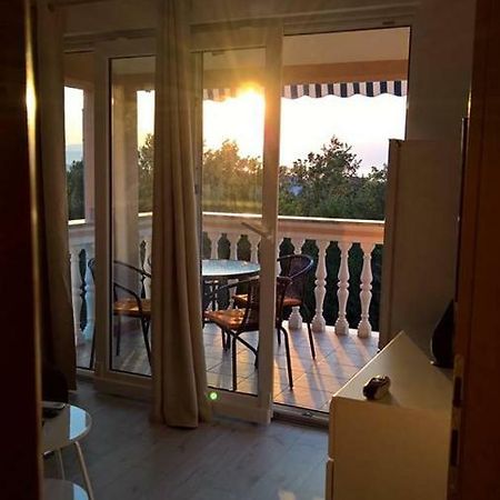 Apartment Poleti Малинська Екстер'єр фото