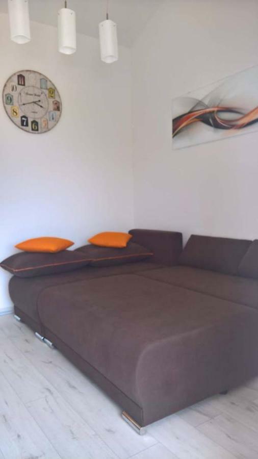Apartment Poleti Малинська Екстер'єр фото